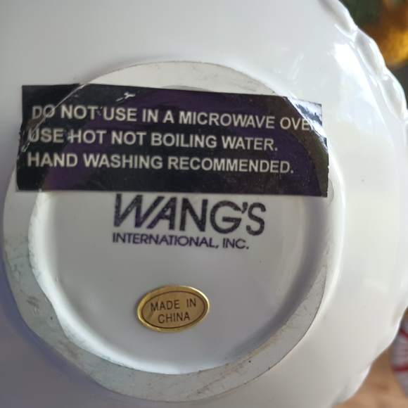 Vintage International Gingerbread House Tea Pot - Picture 12 of 15